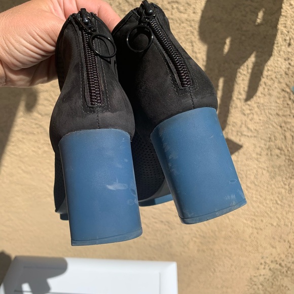 Camper Miriam Perforated Black leather blue heel booties 7.5-8 (European 38) - Picture 9 of 16